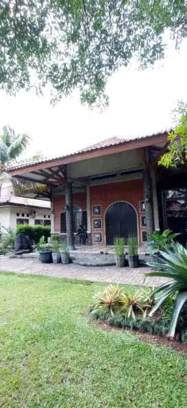 Rumah 2 lantai dijual di Cinangka sawangan