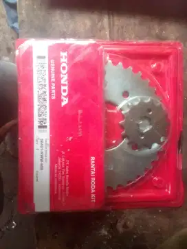 Gear set 06401-KWW-900 Blade ,Revo fit bisa