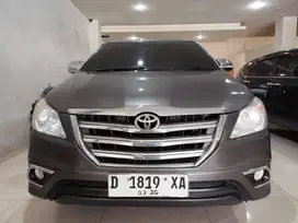 Innova 2.5 G AT 2015 Diesel