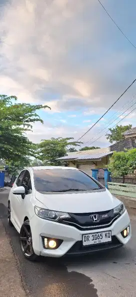 JAZZ RS MATIC 2016