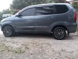 Daihatsu Xenia xi