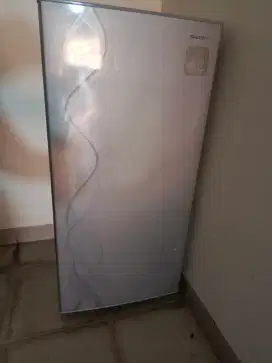 Kulkas Sharp Kirei Satu Pintu Mulus Dingin Kebayoran Lama