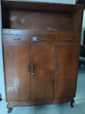 Lemari kayu jati lawas