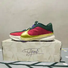 Sepatu Basket Size 46, Nike Zoomfreak 5