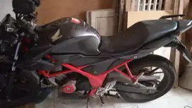 Dijual CBR 150 tahun 2017,pajak off 2019,bpkb stnk ada,
