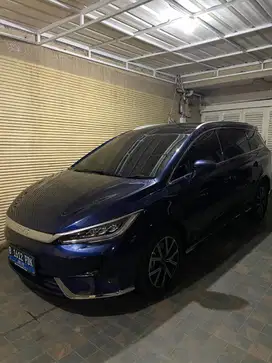 BYD M6 Captain Seat 2025 Listrik