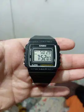 Casio W - 215 H