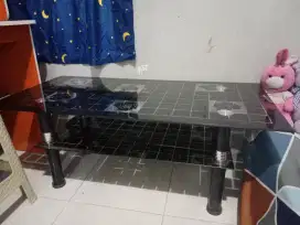 Meja ruang tamu dijual murah