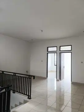 Disewakan Ruang Usaha 2 Lantai Di Daerah Karapitan Lengkong Bandung