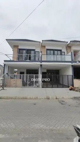 Rumah Hook Syariah 2 Lantai Di Ketintang Baru, Dekat Ahmad Yani SBY