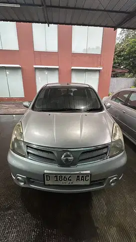 Grand livina sv matic 2012