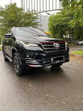 Toyota fortuner Vrz Trd Sportivo (cash)