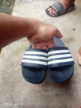 Sendal Adidas second