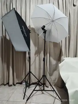 Soft Box dan Umbrella 2set Photo graphi Mirorles DSRL