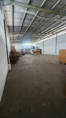 NEGO SAMPAI DEAL Gudang SHM Akses Container di Kalideres Jakarta Barat
