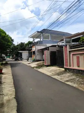 Dijual Cepat Rumah 2 lantai dekat Undip Tembalang siap untuk usaha Kos