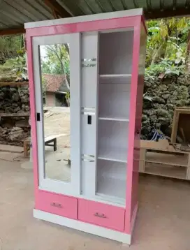 Almari baju minimalis