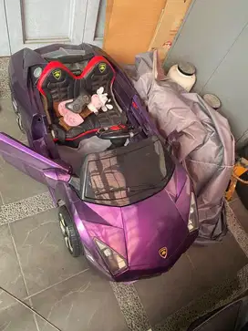 Mainan mobil anak aki lambardo spesial edition cat ori oven mobil
