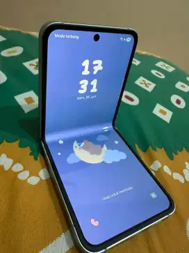 Jual Bu karna gak jadi pake Samsung zflip6 ram 12/256gb mulus