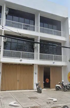 Disewakan Ruko Rungkut Asri Tengah Area Komersil