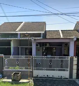 Peruma Jade Garden, Pekarungan, Sukodono, Sidoarjo