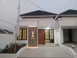 Rumah Baru Dalam Cluster, Lokasi Strategis di Jati Mulya, Depok