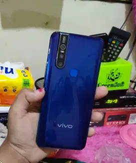 Vivo v15 ram 6/64!.
