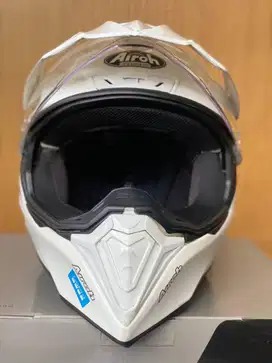 Helm Airoh COMMANDER 2