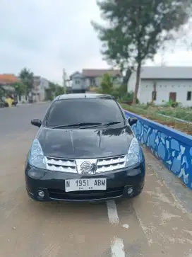 Nissan Livina XR