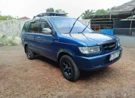 Interior Wah! Isuzu Panther LM Up 2.5 Manual Diesel Warna Biru Th 2000