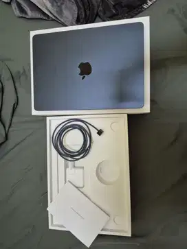 Apple Macbook Air M3 16 gb ram 256 IBOX blibli midnight warranty 2026