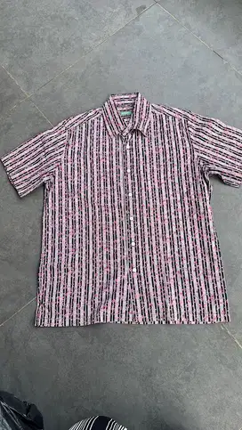 Baju Lengan Pendek Branded Kondisi Bagus