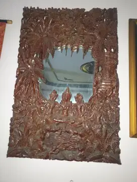 Cermin ukiran bali Antik