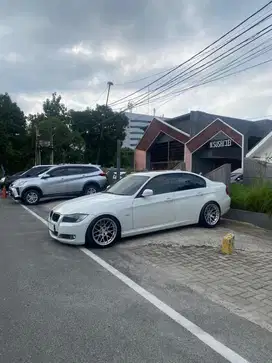 bmw e90 lci 2011 320