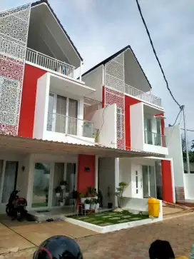 Rumah siap huni dekat stasiun LRT jatibening bekasi