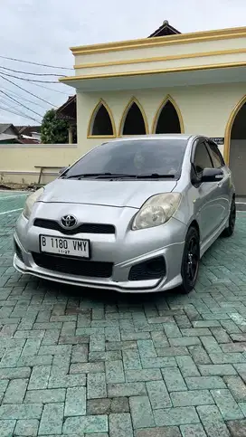 Toyota Yaris Tipe E 2012 Matic