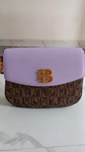 Tas Wanita Merk Bonia warna ungu