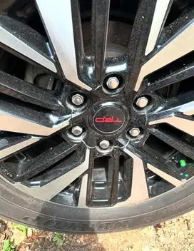 Velg berikut ban fortuner TRD VRZ 2023