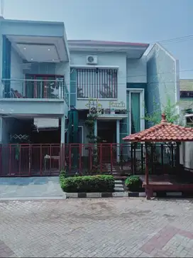 Dijual  Rumah selangkah ke Masjid Akbar Surabaya_
