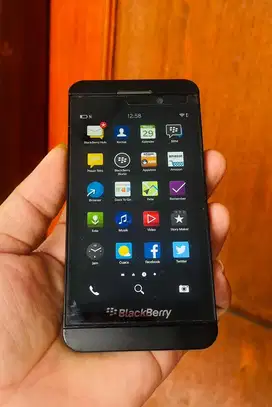 Blackberry Z10 Wifi Only,Bisa Youtube dan Musik