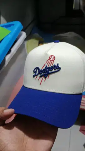 Jual topi ori belum dipakai