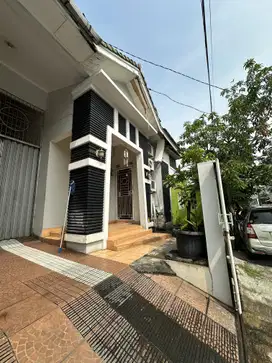 DIjual rumah siap huni boulevard hijau harapan indah bekasi