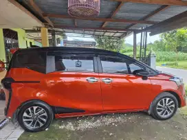 Cari berkah pasti termurah Sienta V manual 2017 Simpanan