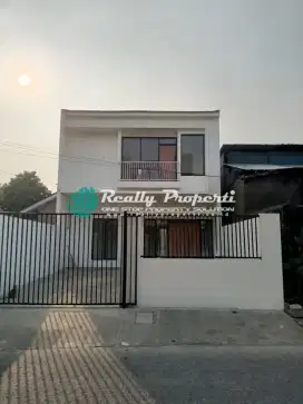 Rumah Baru Pinggir Jalan di Jatikramat Jatiasih Kota Bekasi