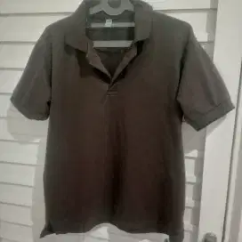 Kaos berkerah pria lengan pendek ukuran M