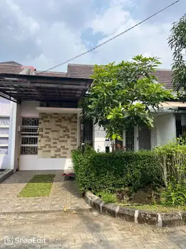 Di jual cepat rumah bagus dan murah di rancamaya golf estate Bogor.