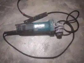 Grenda makita M9513
