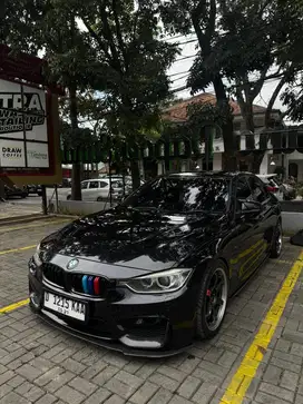 BMW F30 320i I SPORT 2013