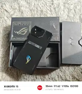 Asus Rog 8 12/256gb Resmi
