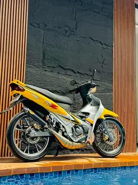 Yamaha 125z asli kuning